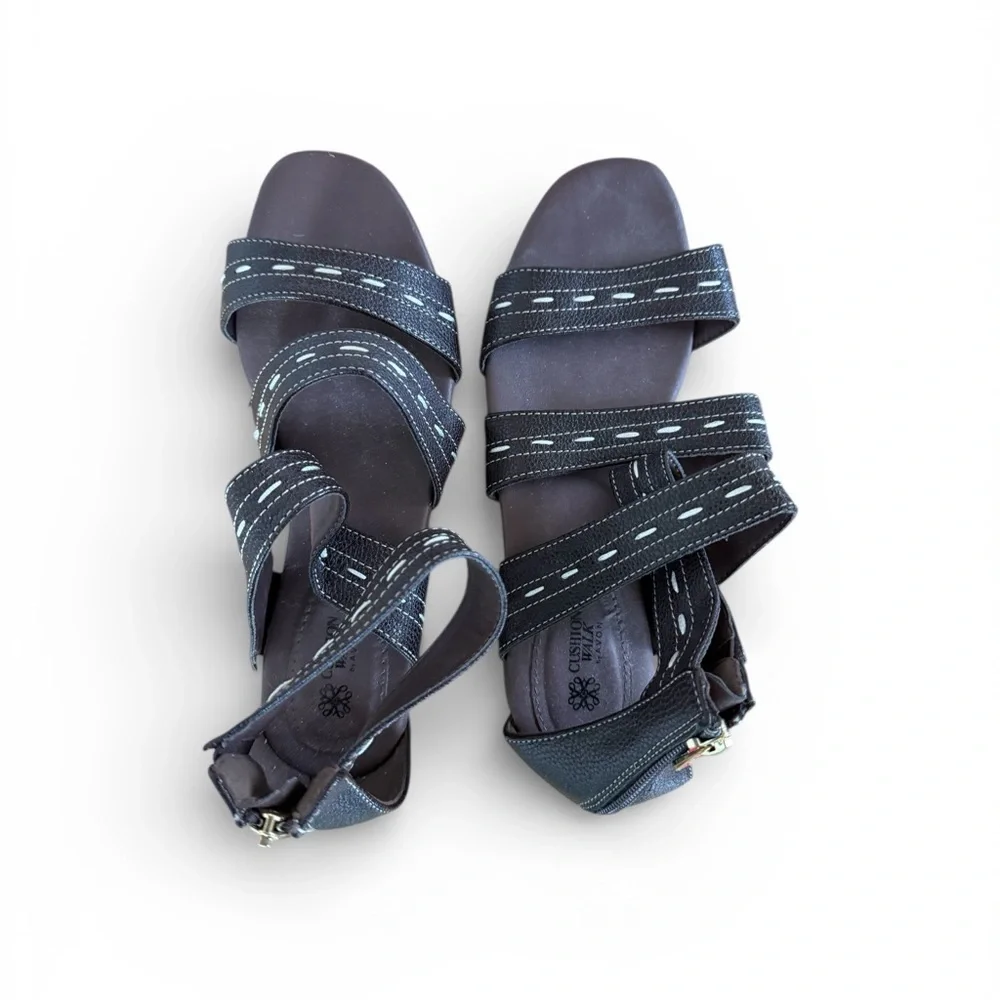 Cushion Walk by Avon Brown Strappy Sandals with White Stitching - Picture 2 of 4